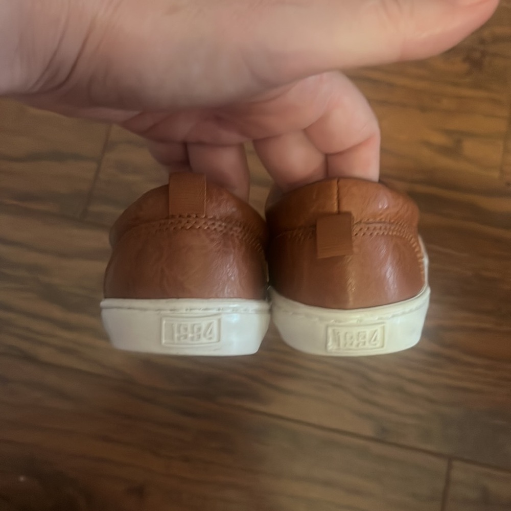 Old Navy shoes - Picture 6 of 15